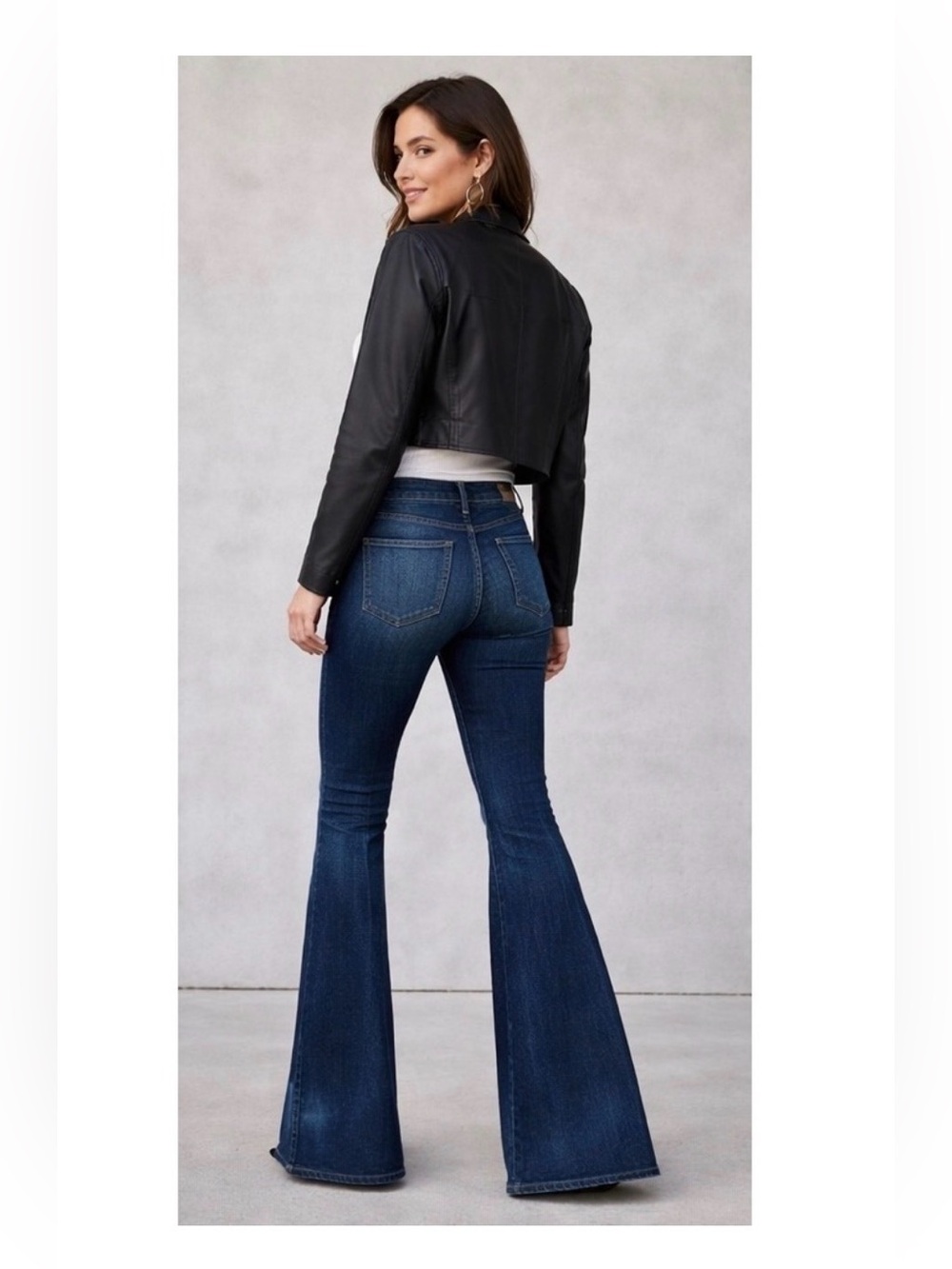 Rag & Bone Elephant Bell Flare
Dark Wash Wide Bootcut Stretch Jeans Size 30 - Picture 2 of 9